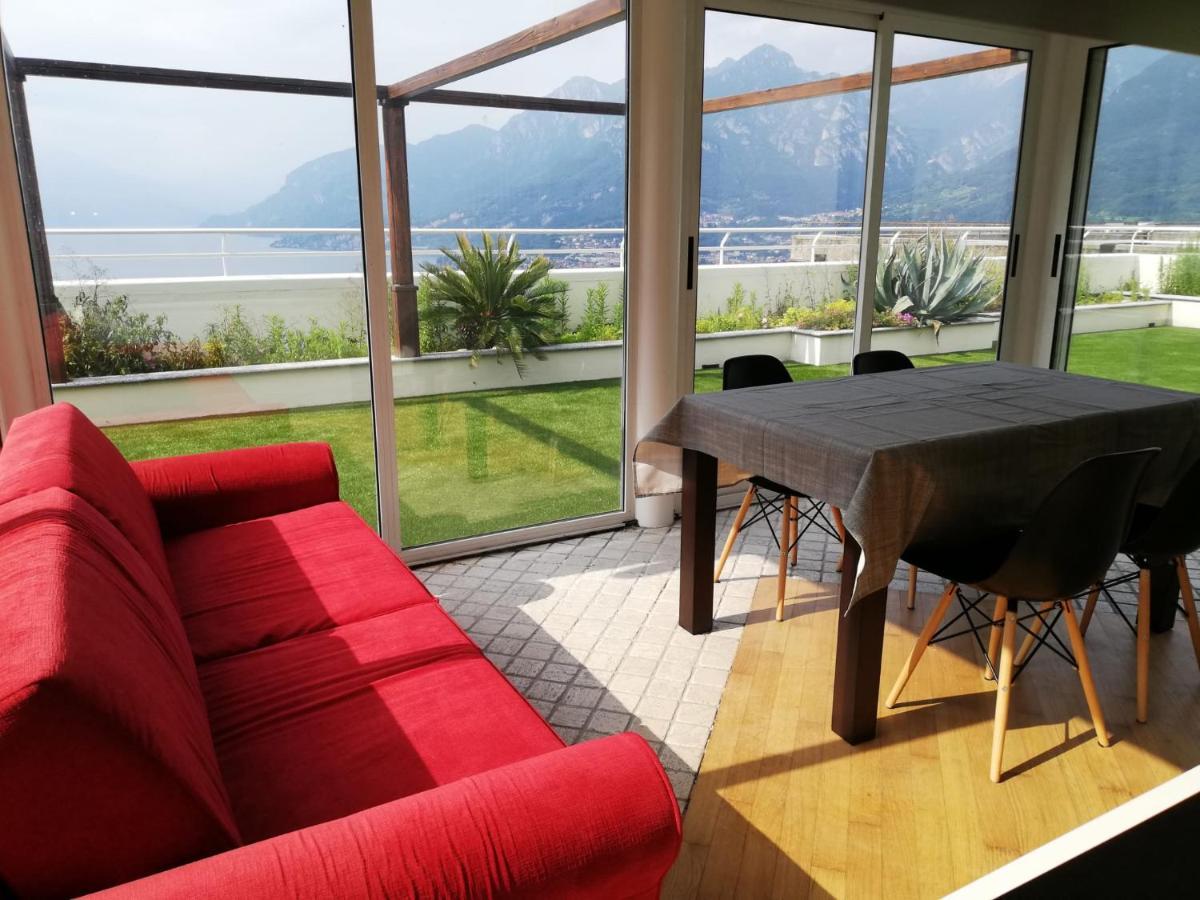 Attico With Big Terrace In Residence With Pool ヴァルブローナ エクステリア 写真