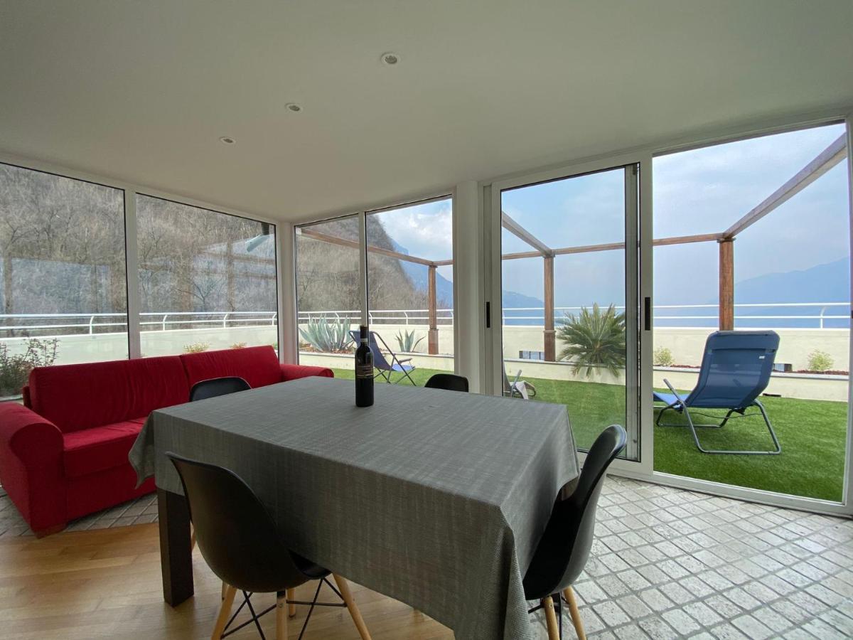 Attico With Big Terrace In Residence With Pool ヴァルブローナ エクステリア 写真