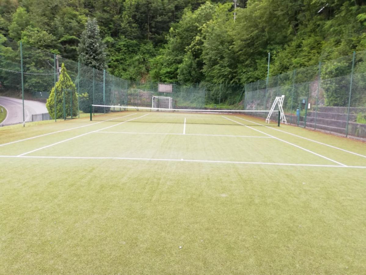 Attico With Big Terrace In Residence With Pool ヴァルブローナ エクステリア 写真
