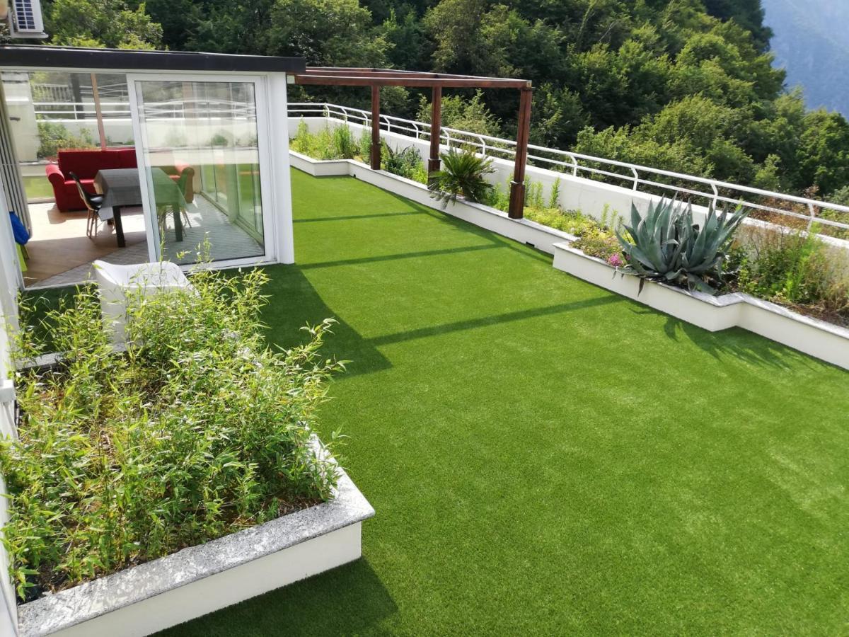 Attico With Big Terrace In Residence With Pool ヴァルブローナ エクステリア 写真