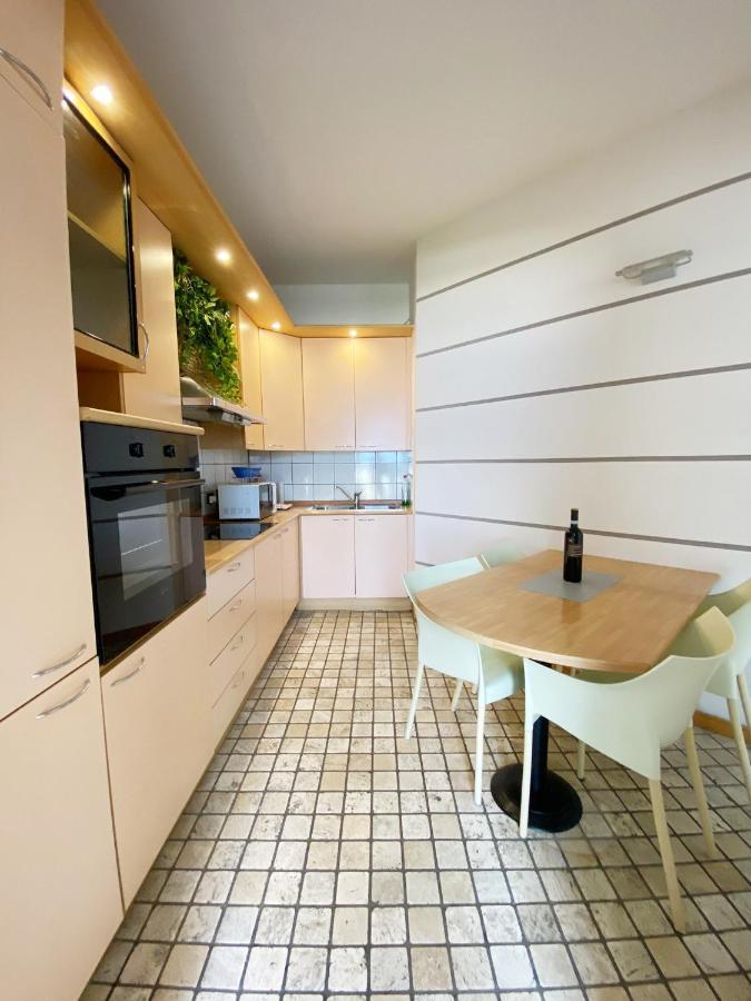 Attico With Big Terrace In Residence With Pool ヴァルブローナ エクステリア 写真